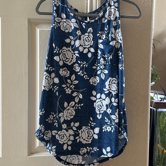 Papermoon Tops - Papermoon sleeveless top